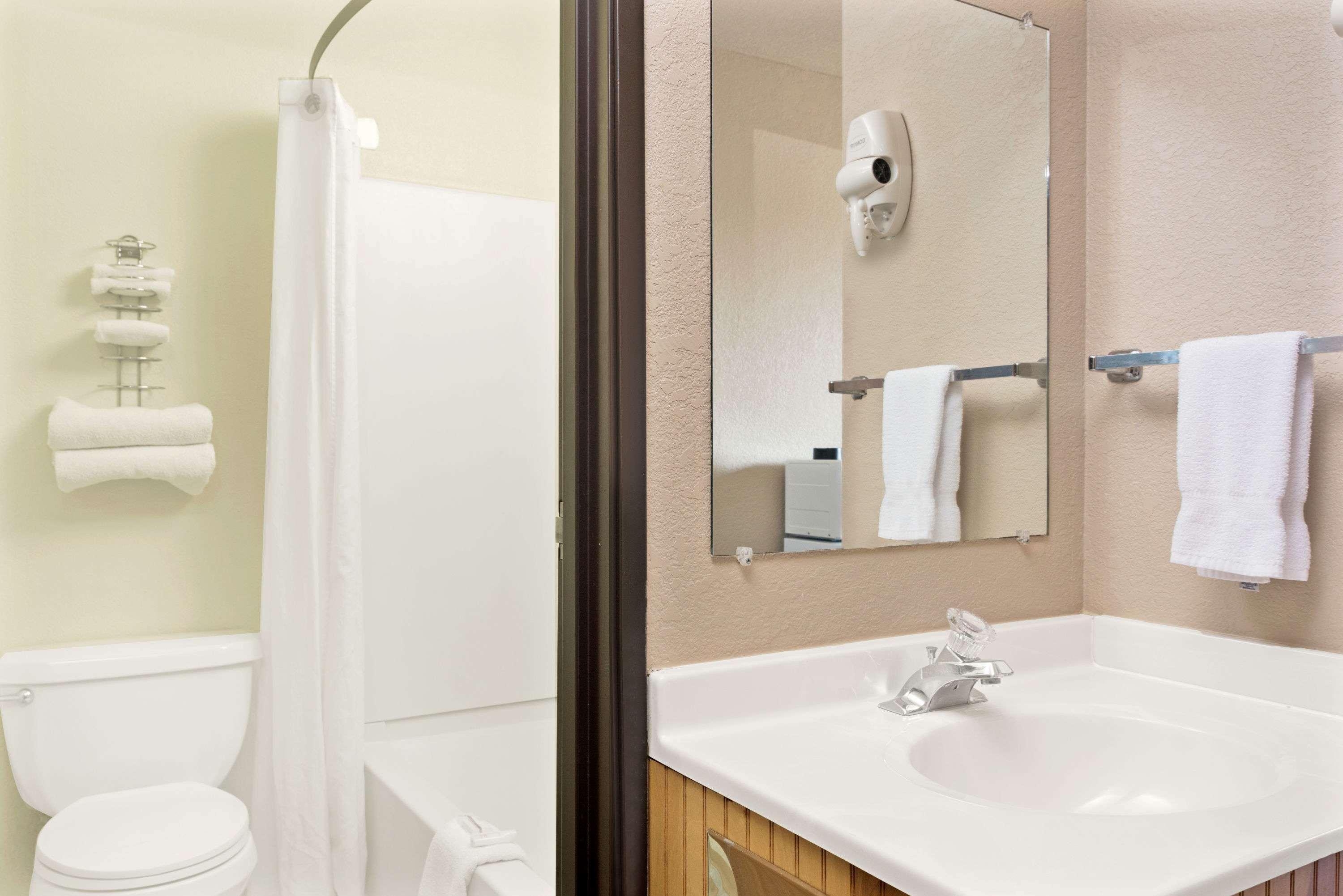 Super 8 By Wyndham Spokane/West Airway Heights Luaran gambar